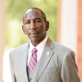 UofL selects Lee Gill as next vice president for diversity, equity and inclusion